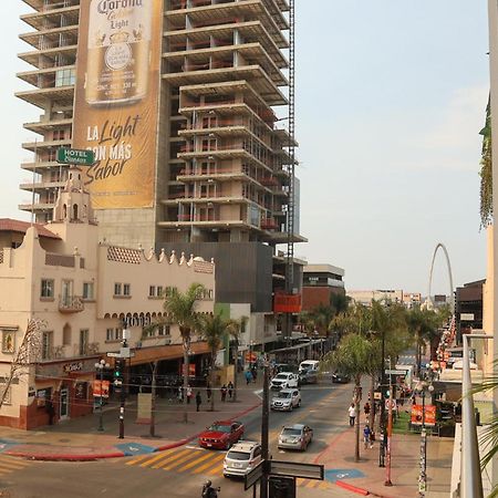 Hotel Grand One Plaza Tijuana Kültér fotó