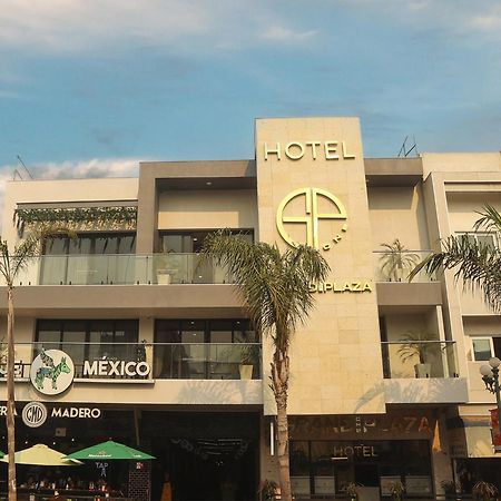 Hotel Grand One Plaza Tijuana Kültér fotó