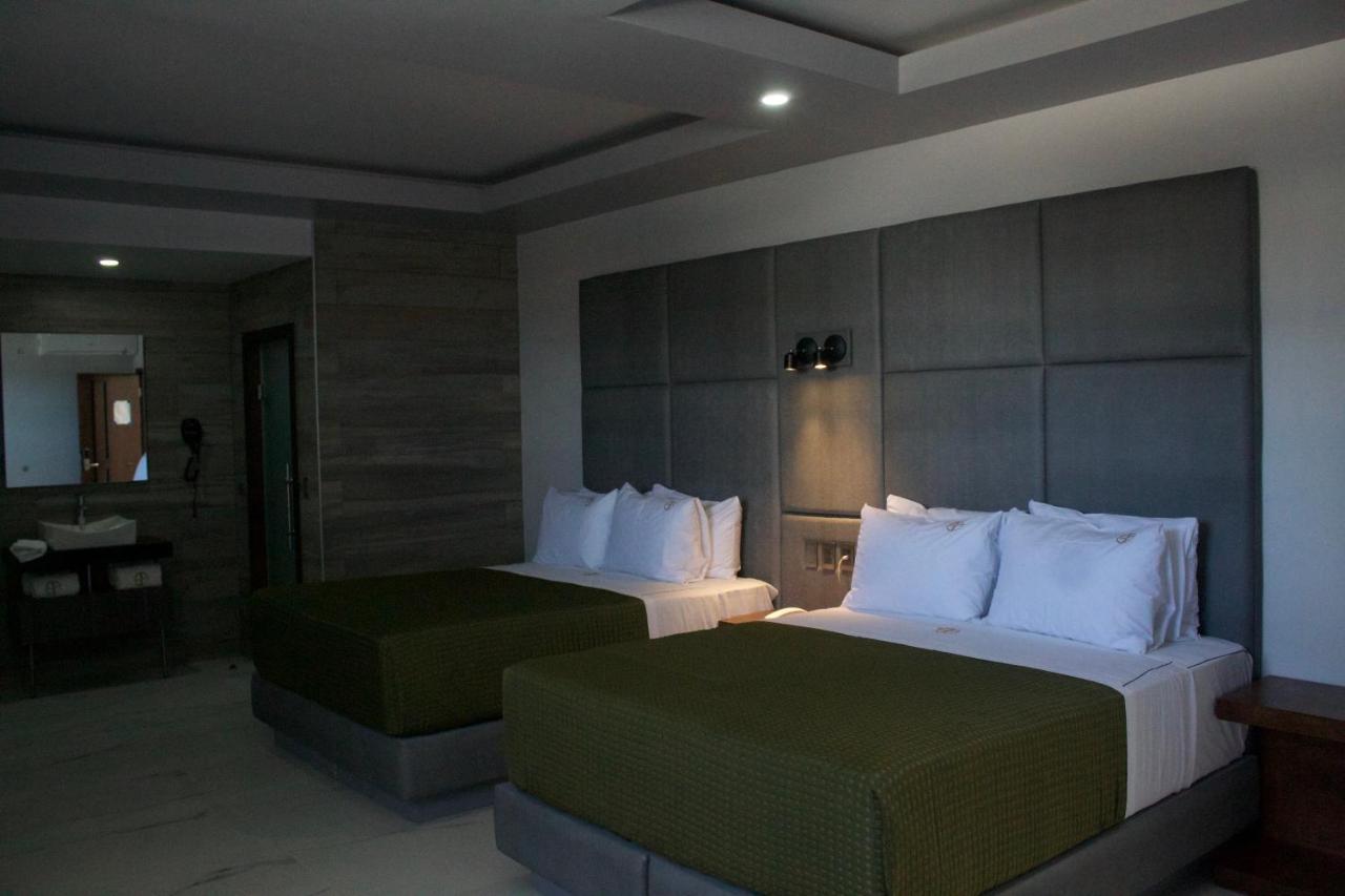 Hotel Grand One Plaza Tijuana Kültér fotó