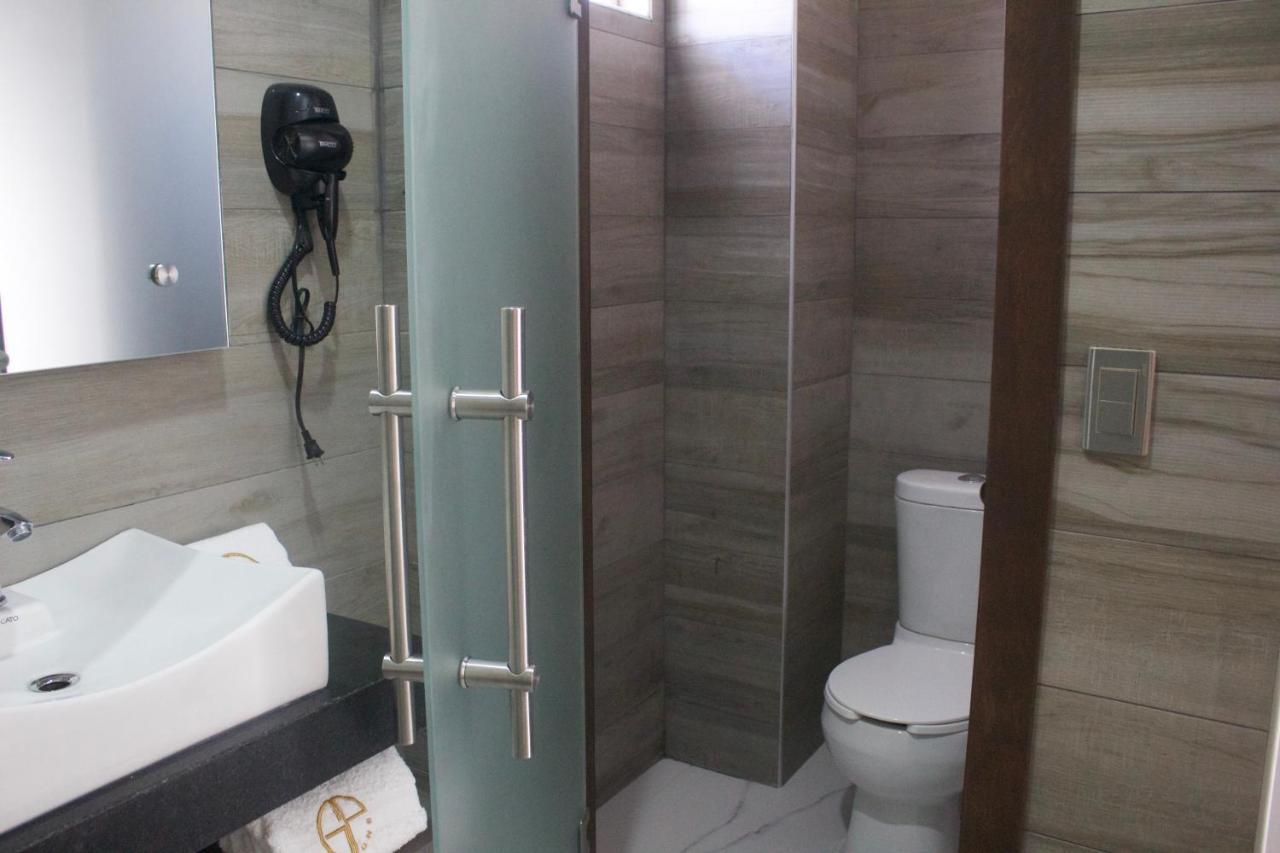 Hotel Grand One Plaza Tijuana Kültér fotó