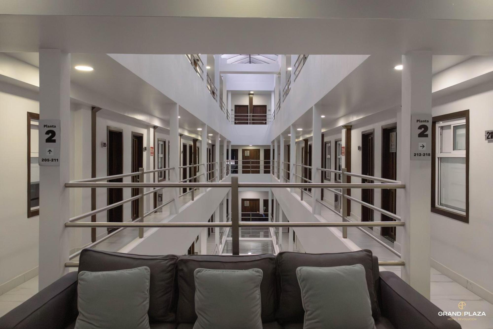 Hotel Grand One Plaza Tijuana Kültér fotó
