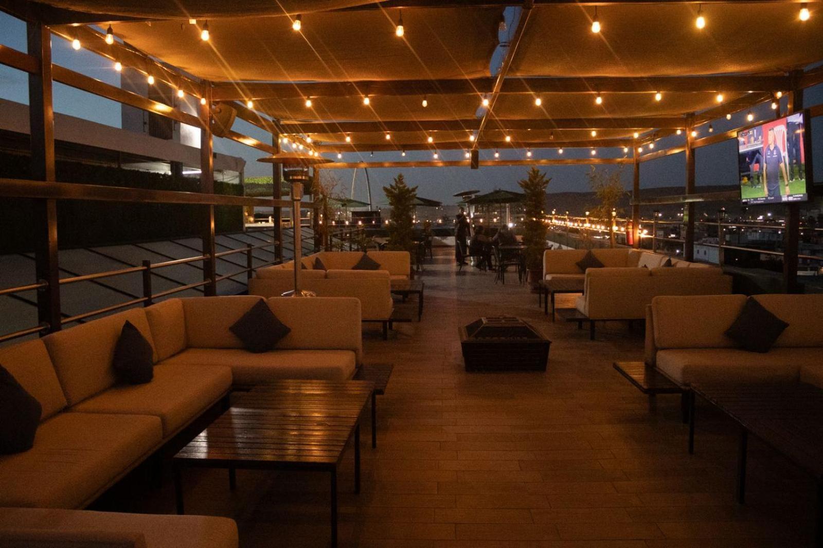 Hotel Grand One Plaza Tijuana Kültér fotó