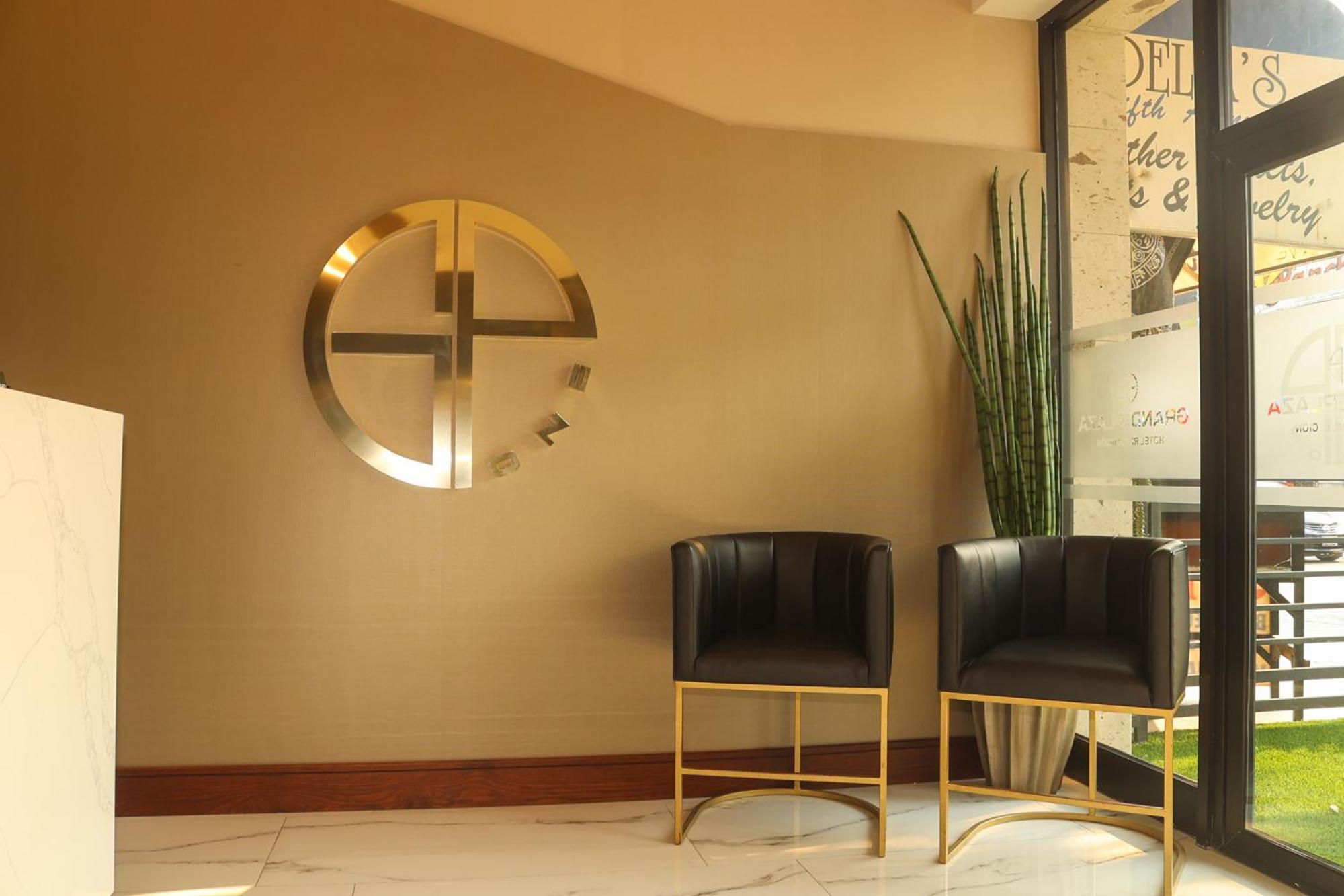 Hotel Grand One Plaza Tijuana Kültér fotó