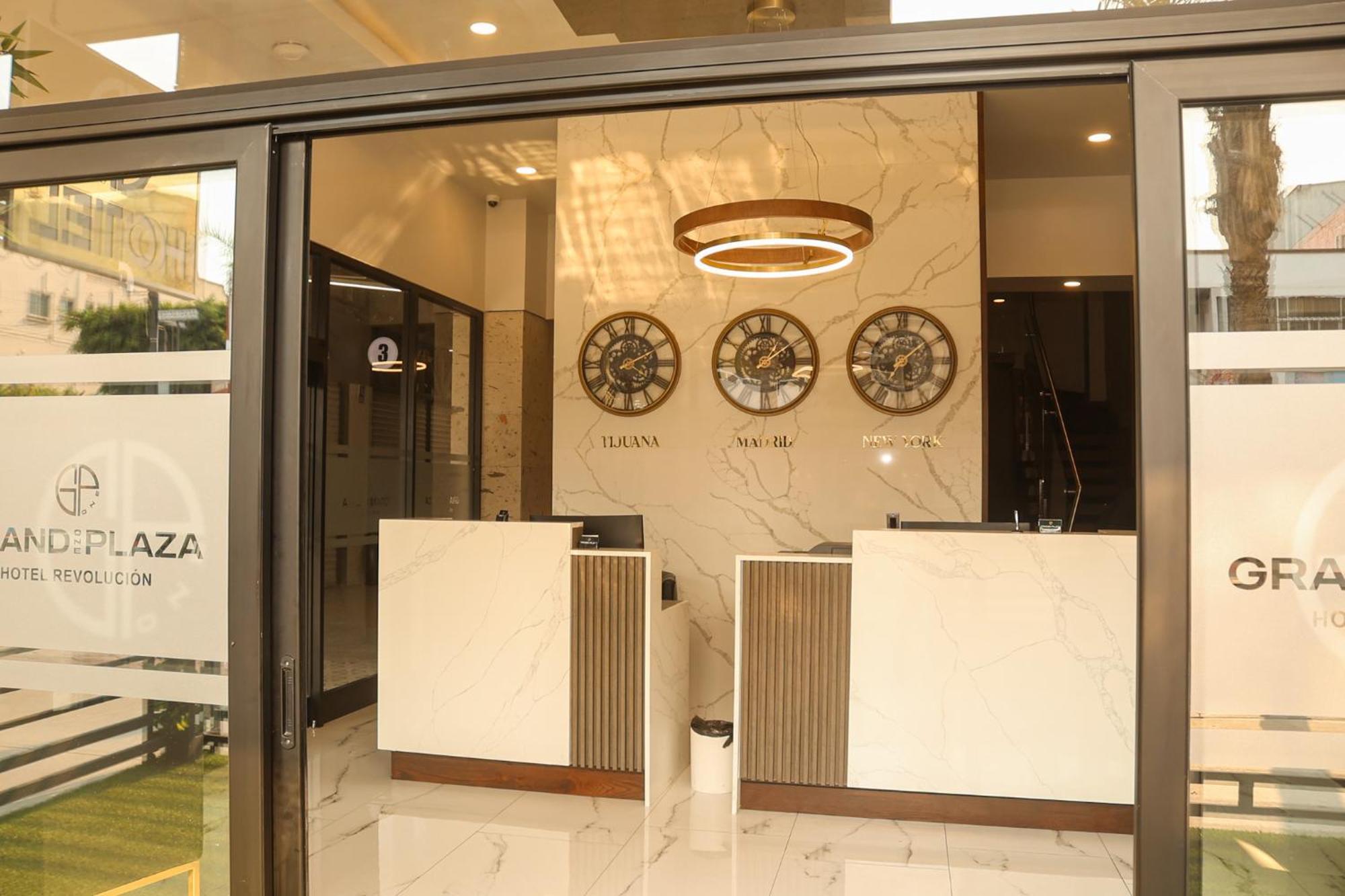 Hotel Grand One Plaza Tijuana Kültér fotó